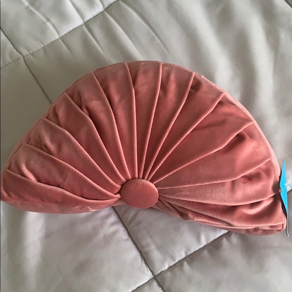 NWT Half Circle Throw Pillow